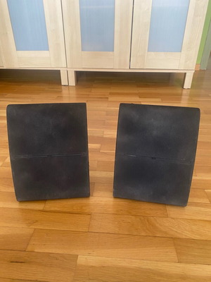 Yamaha NS E 60 bookshelf speakers used with wall mounts