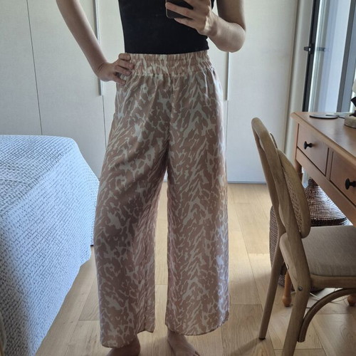 Summer pants by NOO like new, airy white and beige XS