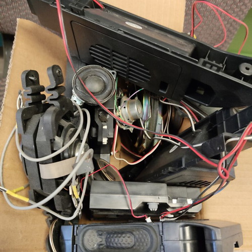 Speakers used from various devices in good condition