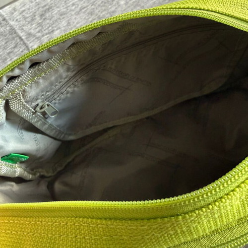 Benetton green travel vanity bag like new