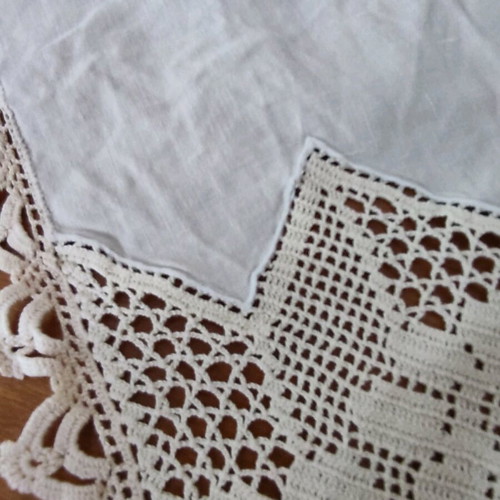 Handmade knitted napkins like new with corners and linen