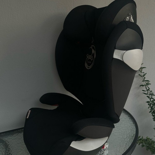 Cyber M-Fix car child seat like new