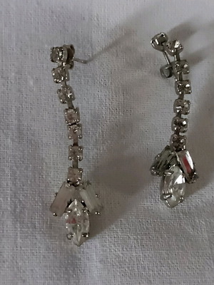 Vintage earrings used, dangling with rhinestones silver