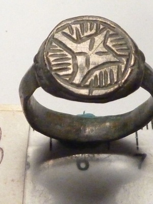 Old Revival Billon Ring with Cross used