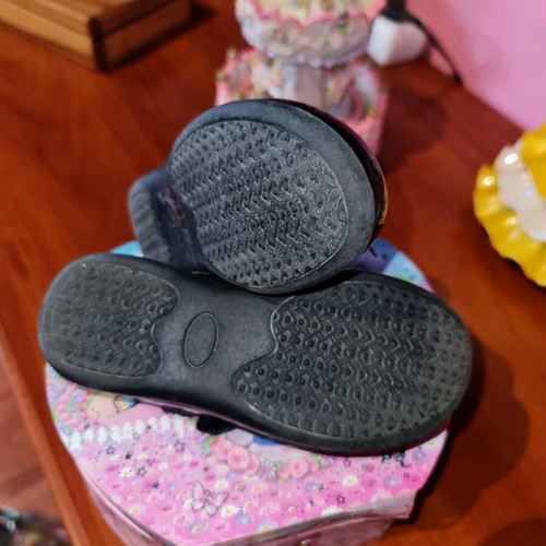 Ballerina shoes black patent size 25 like new, removable bows