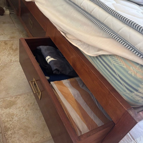 Two divan beds like new with single mattresses