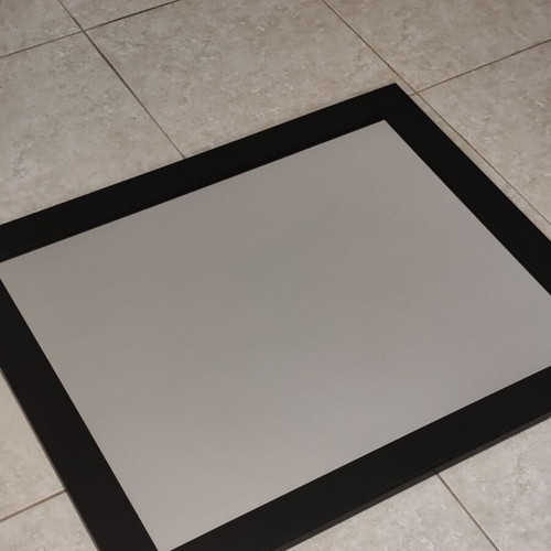 Mirror made of solid wood, like new, 71.5 x 86.5 cm