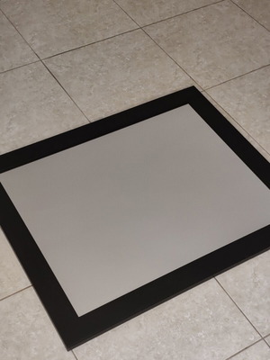 Mirror made of solid wood, like new, 71.5 x 86.5 cm
