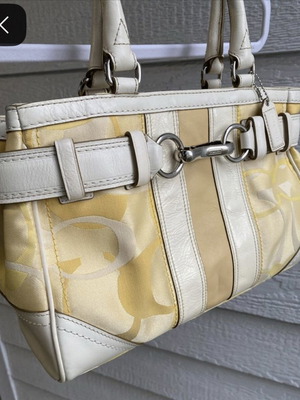 Coach vintage y2k handbag like new, yellow