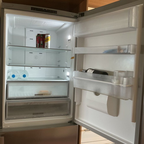 Whirlpool WB70I 932 X Aqua fridge freezer, Morris MKV-64326 ceramic stove, Bosch SMS4HTI00E dishwasher