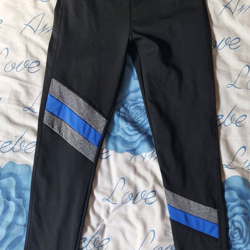 Women's sports leggings L like new, black and blue