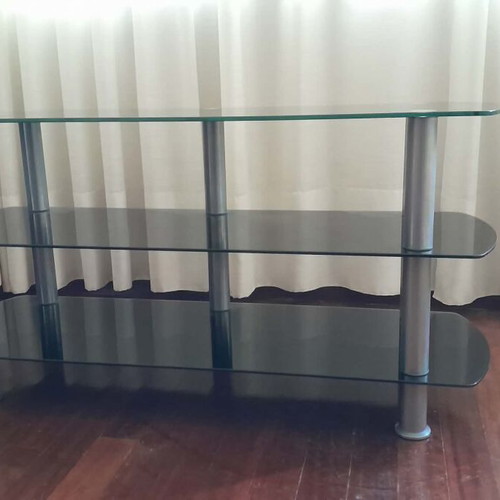 TV stand like new 120x40 with black plexiglass