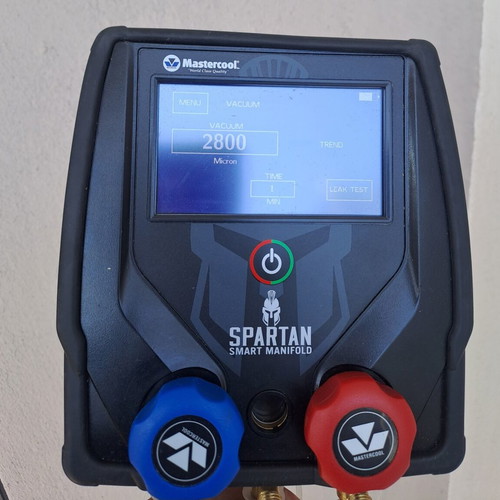 Mastercool Spartan smart manifold like new