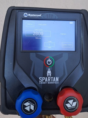 Mastercool Spartan smart manifold like new