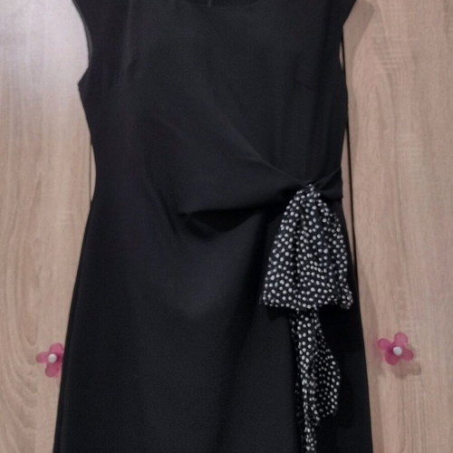 Black sleeveless dress made of silk gabardine and lining like new, polka dot set