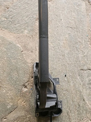 Golf 5 handbrake used