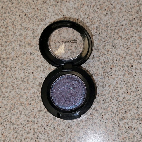 MAC Get Physical Dazzleshadow eyeshadow like new