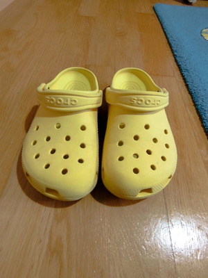 Crocs unisex shoes used, sizes 37-38, yellow