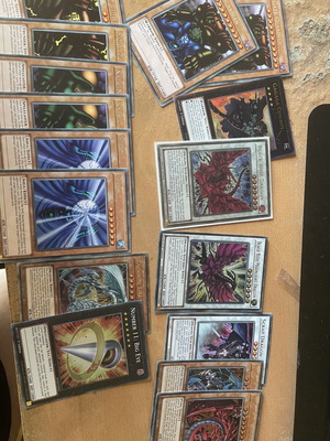 Κάρτες Yugioh καινούργιες συλλεκτικές