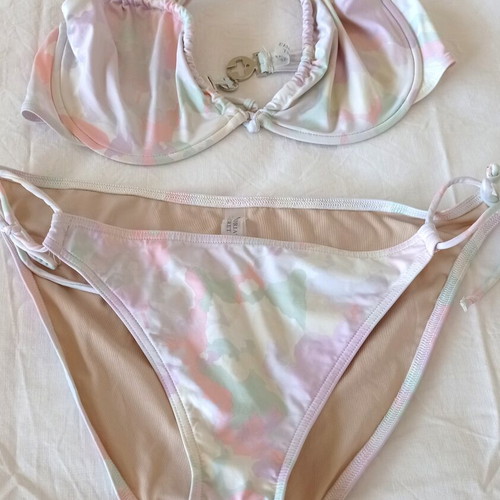 Victoria's Secret pastel print bikini set, size Large