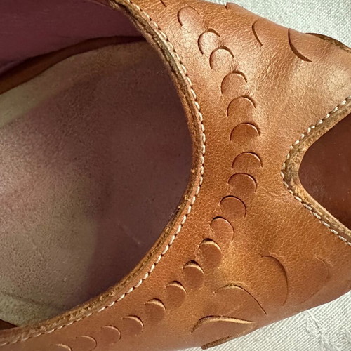 BOSSH women's sandals size 39, tan color, 10 cm heel