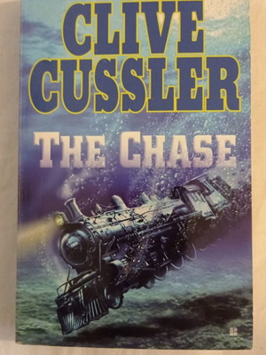 Clive Cussler The Chase book used, English