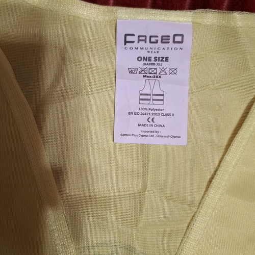 Safety vest fluorescent like new, one size, yellow