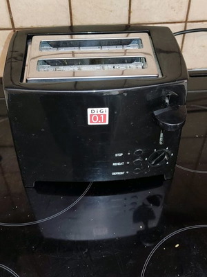 Toaster used, black color