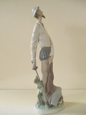 Фигура от порцелан Дон Кихот Lladro употребявана с метален меч