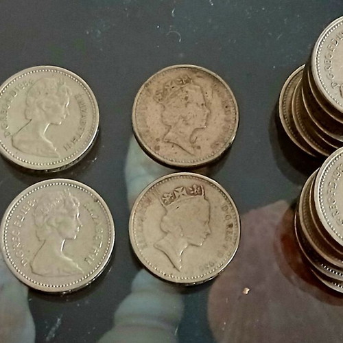 One pound England like new, pack of 16 pieces 1983-1986