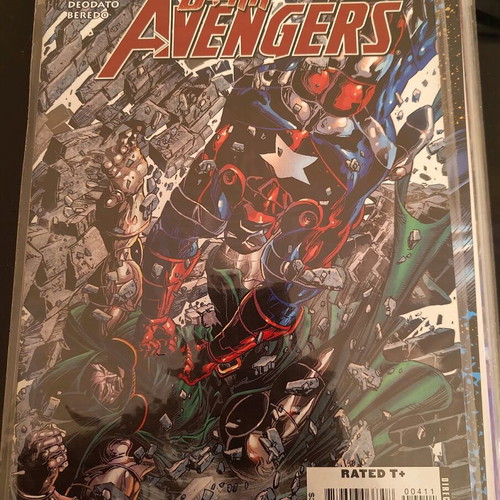 Dark Avengers #4 like new
