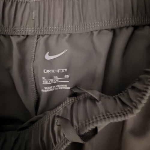 Nike Dry Fit Pants size XL for big boys, new, black
