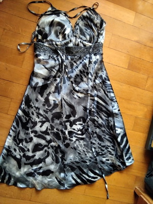 Satin dress YSATIS animal print like new, small size