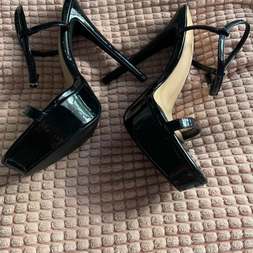 Black sandals like new, size 38