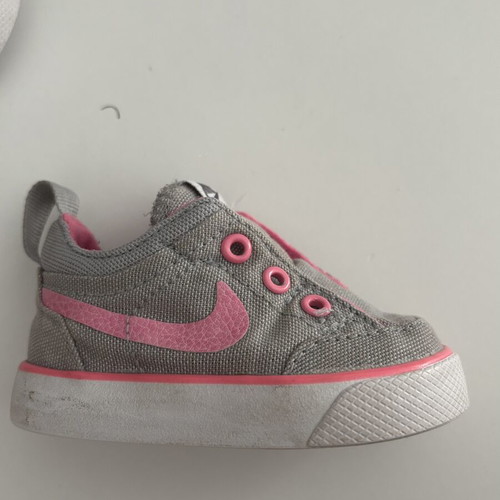 Nike baby shoes used, size 18.5, first steps