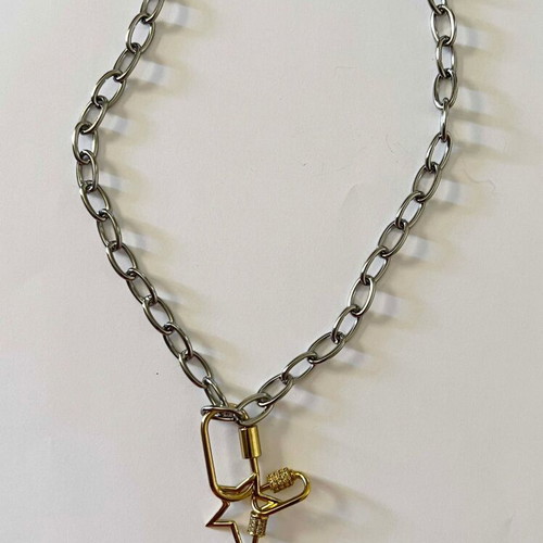 Long pendant with silver chain and gold rings, star and diamond-shaped drop