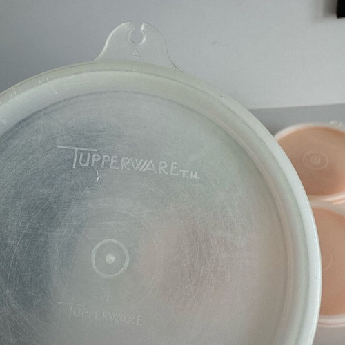 Vintage set of 4 Tupperware bowls used, made in Belgium