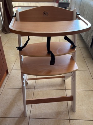 Kinderkraft wooden highchair like new, white accents