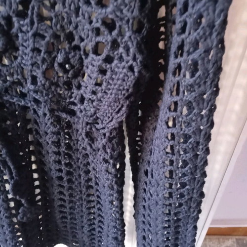 Sexy knitted black blouse like new with hematite beads