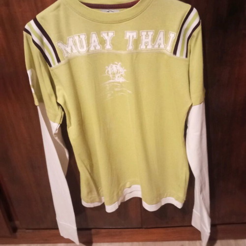 Vintage 00's T-shirt with Muay Thai print, like new, size M