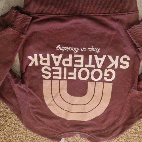 Zara sweatshirt like new, purple color