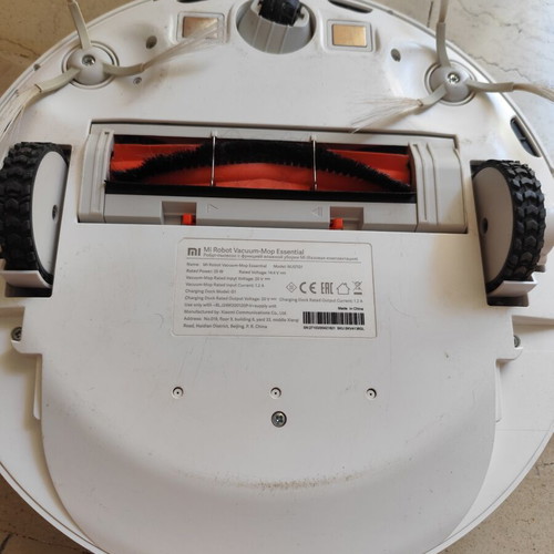 Xiaomi Mi Robot Vacuum-Mop Essential used, 90min autonomy, 90sqm coverage, white