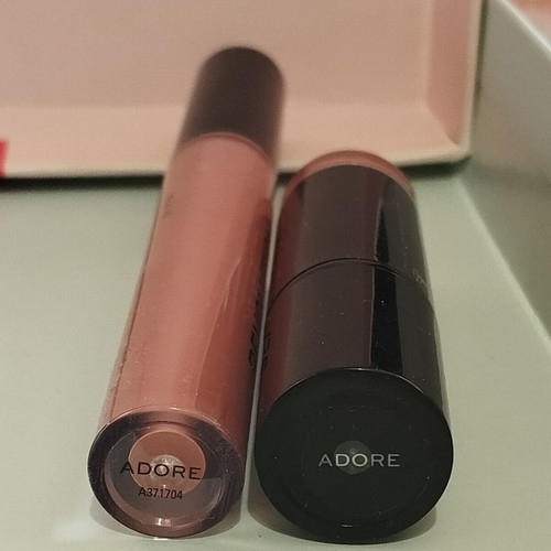 Revolution set Adore like new (Lipstick+Lipgloss)