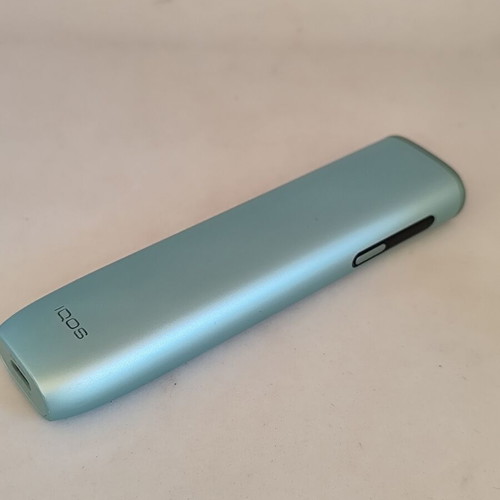 IQOS ILUMA i ONE Breeze Blue device like new