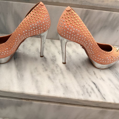Carrano pumps size 38 like new, pink