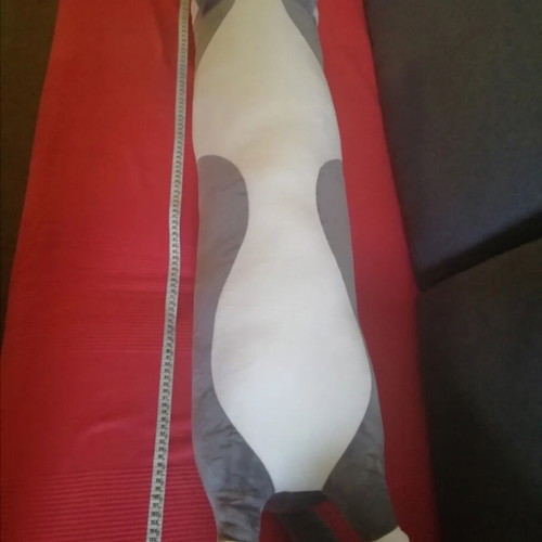 Cylindrical pillow 110cm cat like new