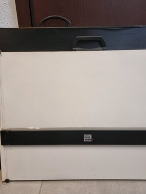 Linear drawing board 52x72cm with parallel ruler like new