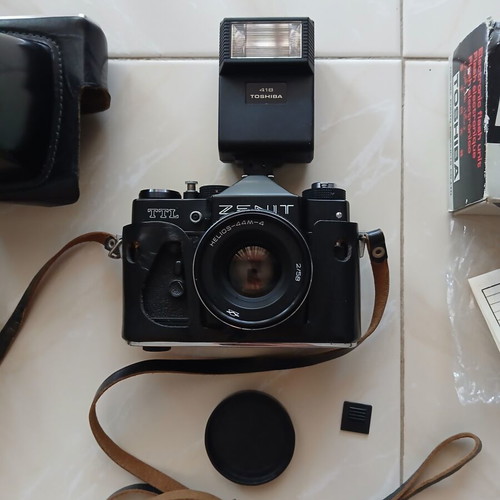 Zenit TTL vintage Soviet analog camera with Helios 44M lens and Toshiba flash, like new