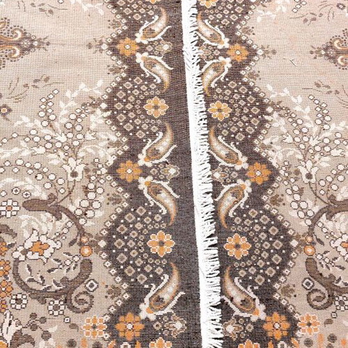 Wool rug 2.50x3.50 like new with floral and lachouria patterns