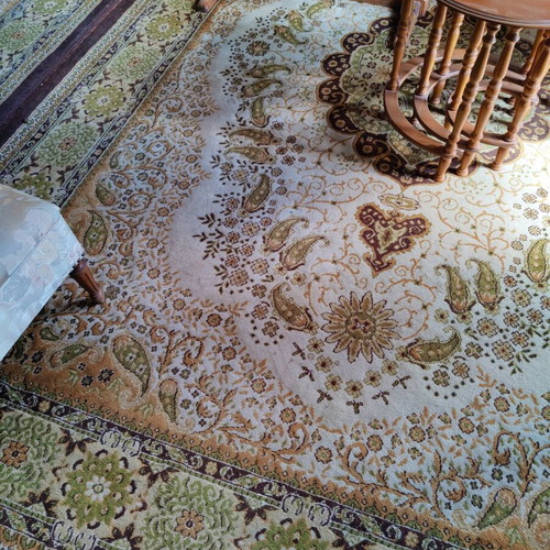 Persian rugs like new, set of 3 with classic designs